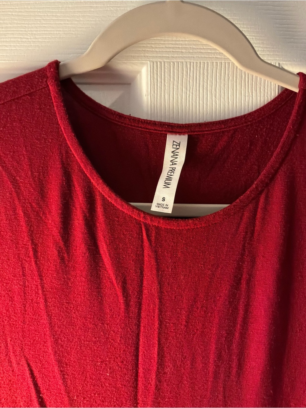 Zenaiva Premium Women's Red Crewneck Midi Dress